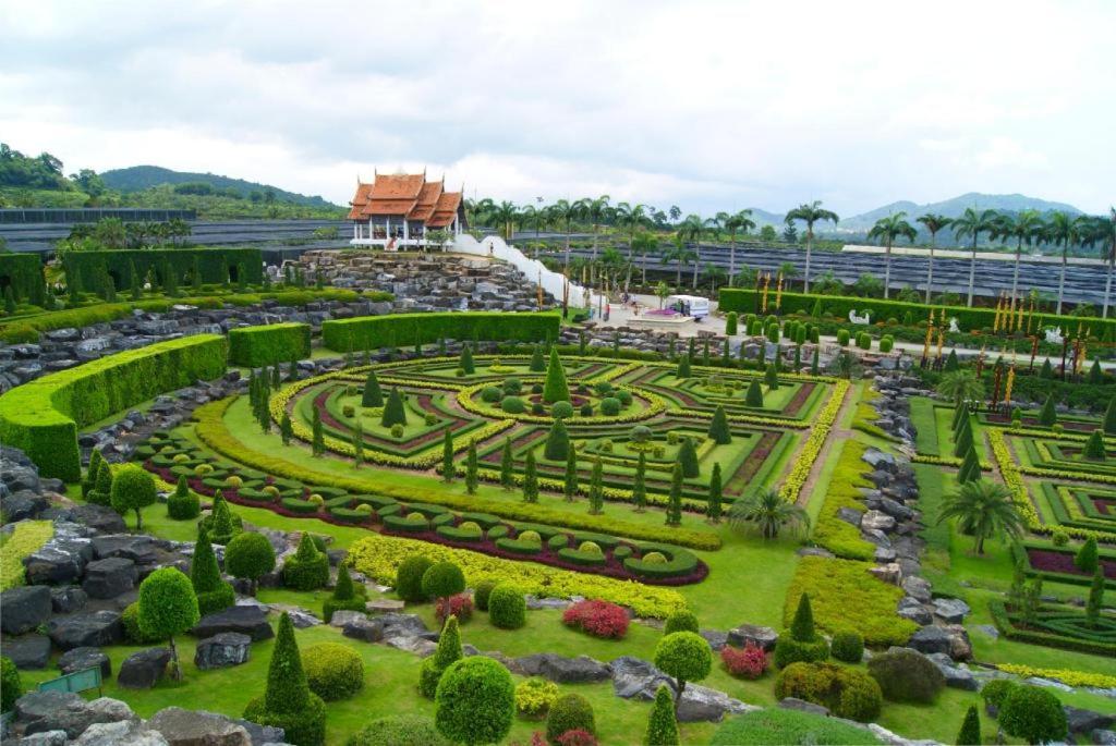 Bua Tara Resort Nong Prue Ngoại thất bức ảnh