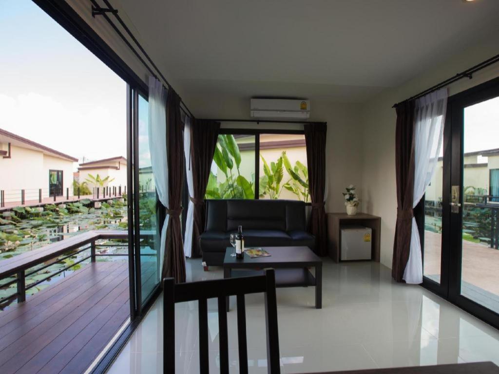 Bua Tara Resort Nong Prue Ngoại thất bức ảnh