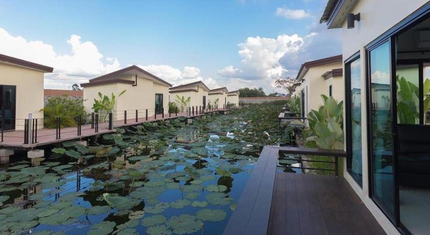 Bua Tara Resort Nong Prue Ngoại thất bức ảnh
