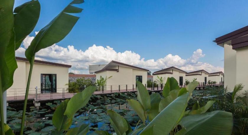 Bua Tara Resort Nong Prue Ngoại thất bức ảnh
