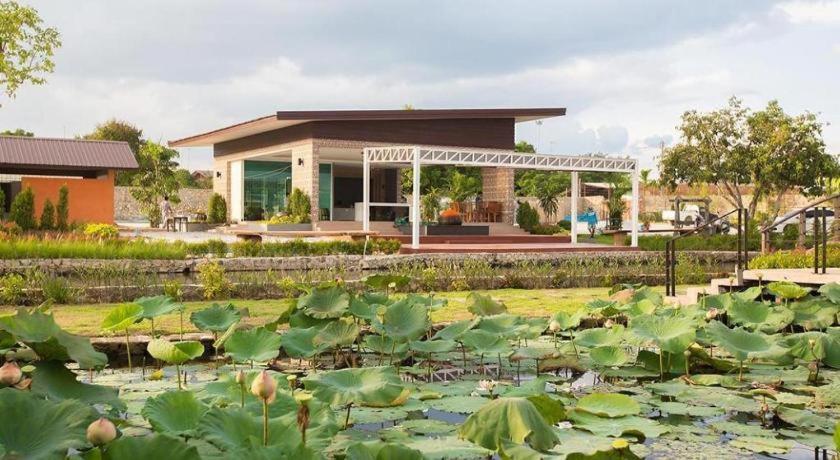 Bua Tara Resort Nong Prue Ngoại thất bức ảnh